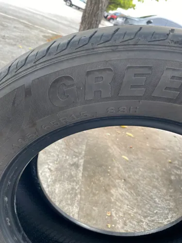 Pneu 185 65 R15