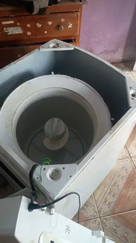 Trabalho com assistência técnica em máquinas de lavar roupas microondas e lava louças