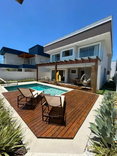 Casa duplex 04 quartos com 02 suítes no condominio Boulevard Mar D'Ule