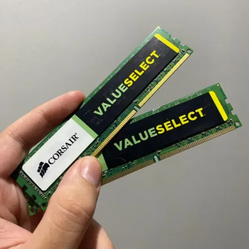 Memória Ram Gamer 16GB DDR3 1600MHz Corsair ValueSelect CMV8GX3M1A1600C11 ( 2 x 8GB )
