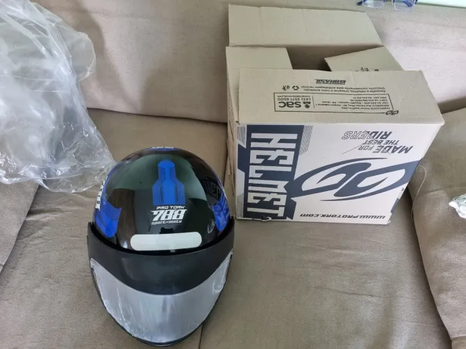 Capacete