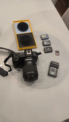 Canon R8 - kit completo