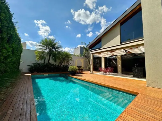 Casa com piscina, 03 suítes, Sun Lake, Londrina - CA0227.