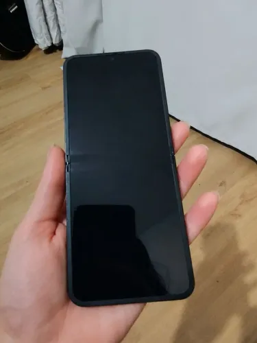 Samsung Galaxy Z Flip7 FE 128GB - R$ 2.600