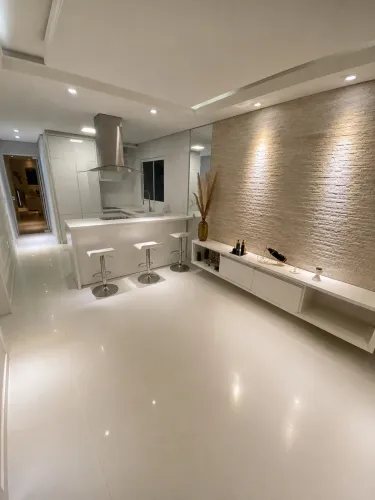 Casa moderna e aconchegante à venda no Rio Vermelho
