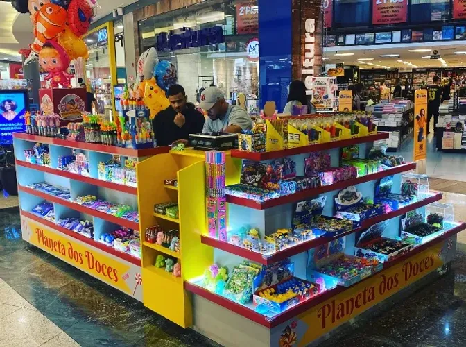 Ilha , quiosque , móvel para doces e afins em shoping ou lojas 