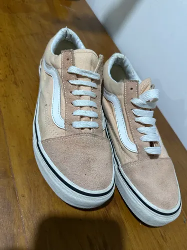 Vendo tênis Vans 
