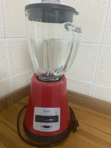 Liquidificador Oster 12v vermelho
