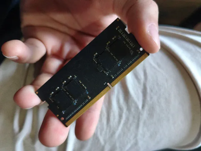 Memória ram Corsair para notebook 8gb ram ddr3 (não me lembro a frequência)