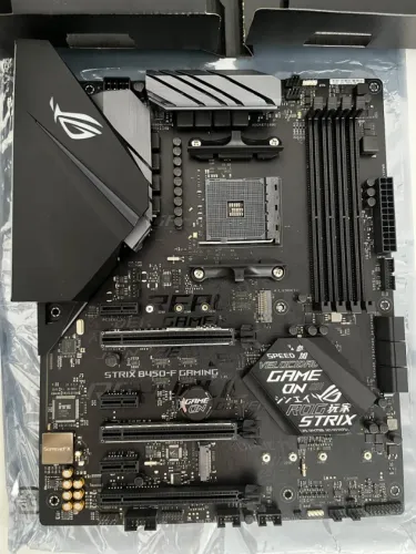 Vendo Placa Mãe AM4 B450-F Rog Strix + Ryzen 5 3600 + Air Cooler