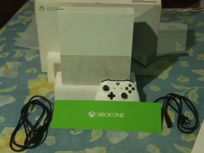 xbox one S 500gb