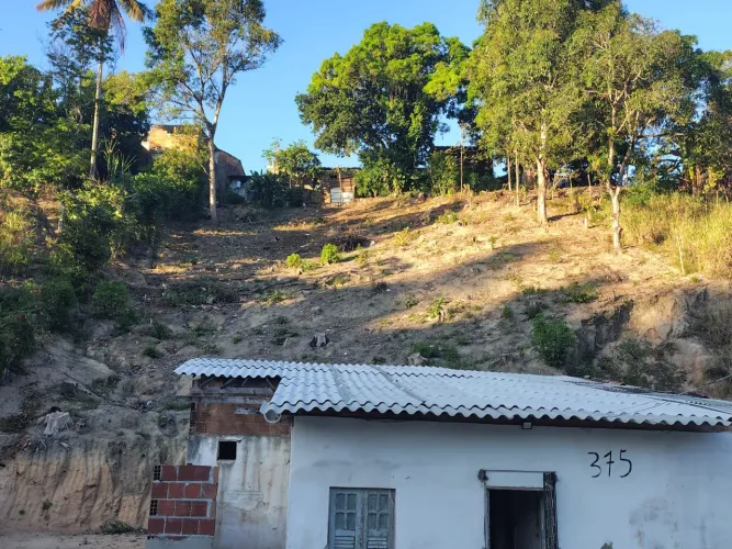 VENDE-SE ESTE TERRENO 6x15 BENEDITO BENTES II