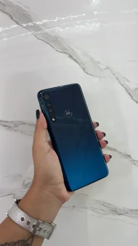 Motorola moto one macro 
