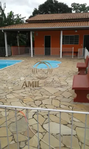 Chácara Vila Velha, 4 Quartos, 2800m²A/T, 2 Piscina, Murada, Caçapava.