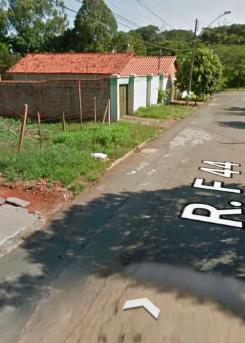Lote no Faiçalville, murado lados e fundo