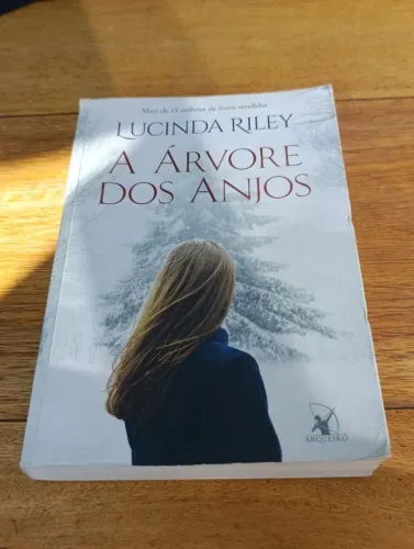 LIVRO A ÁRVORE DOS ANJOS LUCINDA RILEY 