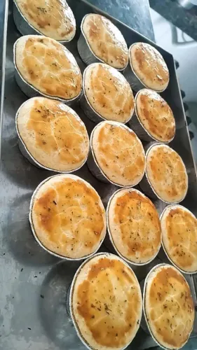 Empadas e tortiletes deliciosas