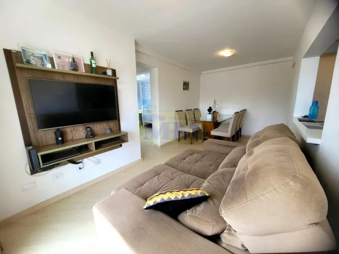 Lindo apartamento semi-mobiliado no Centro de Pinhais!