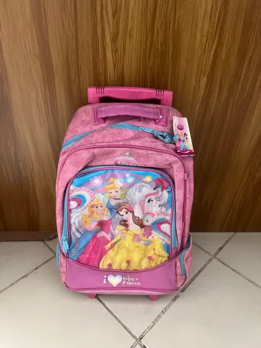 Mochila de rodinha grande princesas Disney volta as aulas