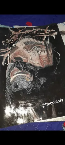 Faço desenhos em quadros no estilo mangá, anime e realismo!