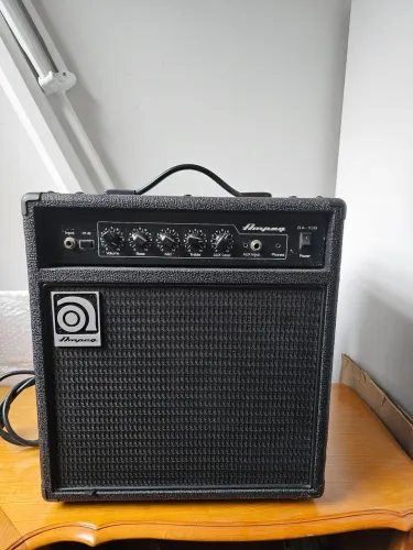 Amplificador Ampeg BA 108
