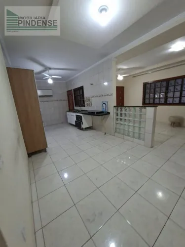 Casa em Residencial e Comercial Vila Verde - Pindamonhangaba, SP