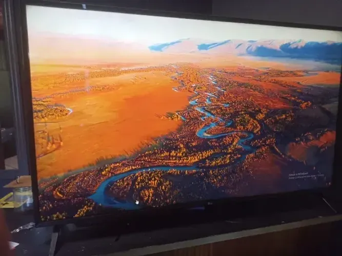 ? Smart TV 55? 4K LG UHD - WebOS + Smart Magic ?