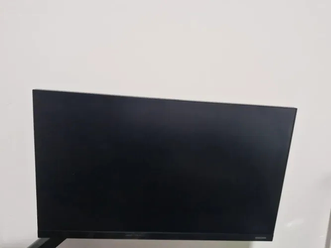 Monitor Samsung Gamer T350 22" Full HD IPS 75Hz + Suporte Articulado
