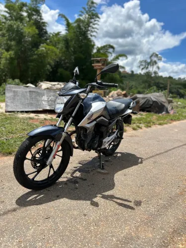Titan 160 2022 único dono
