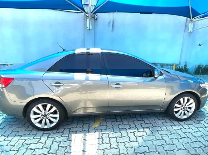Kia Motors Cerato 1.6 16V Aut. 2011