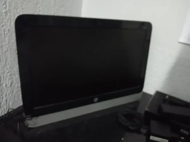 computador all in One / acompanha mouse e teclado sem fio