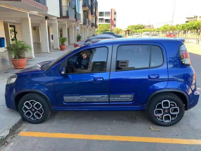 Fiat Uno Sporting Dualogic 1.4 EVO Flex 8V 4P 2016