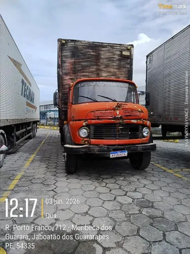 1313 ano 82 Baú 16 paletes 80 mil