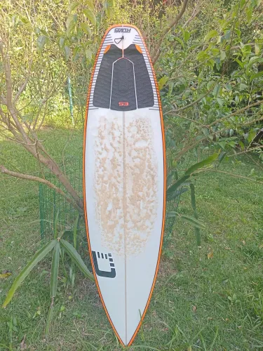 Prancha de surf Rodrigo Dias 5'9 26,9l