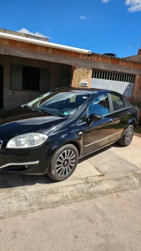 Fiat Linea Essence 1.8 Flex 16V 4P 2015