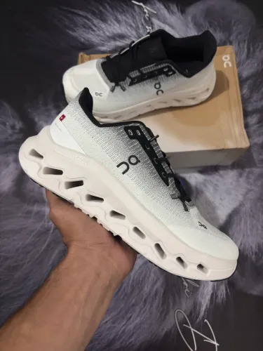 ON CLOUDTILT N39