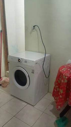 Vende se secadora de roupa marca Midea 110 , 12kg