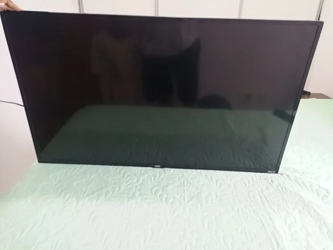 TV AOC 43' TELA ESTRAGADA 
