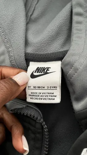 Conjunto Nike com Capuz 3 anos