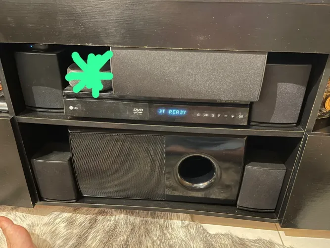 Home Theater LG 5.1 Canais com Bluetooth e DVD - Excelente Estado e Som Potente!