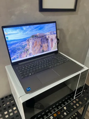 Notebook Lenovo i5 11ª Geração | 8GB RAM | SSD NVMe 256GB | Bateria 5h
