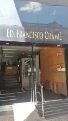Vendo sala no Ed. Chamie 