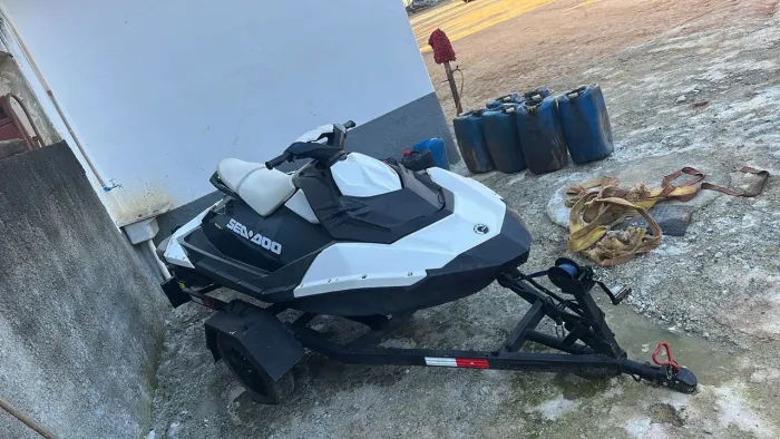 JET SKI SEA DOO SPARK