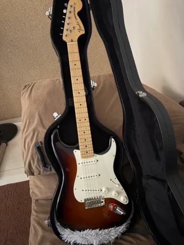 guitarra fender american special stratocaster
