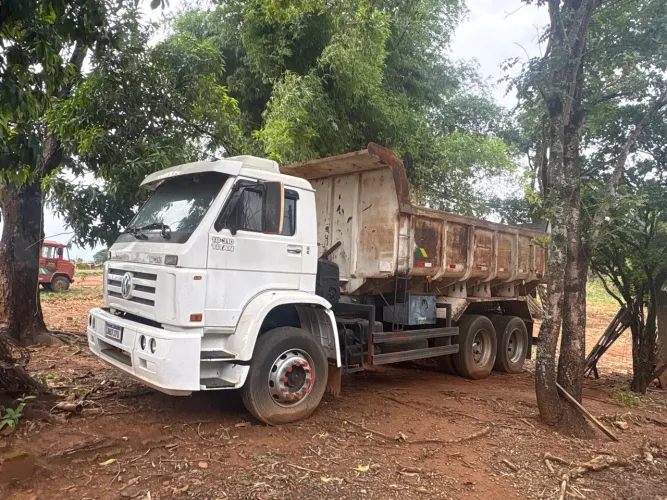 VW 18310 TITAN