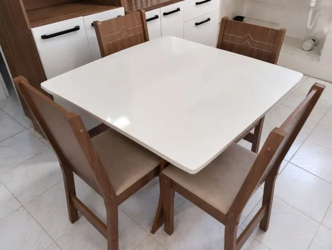 Mesa de jantar de MDF