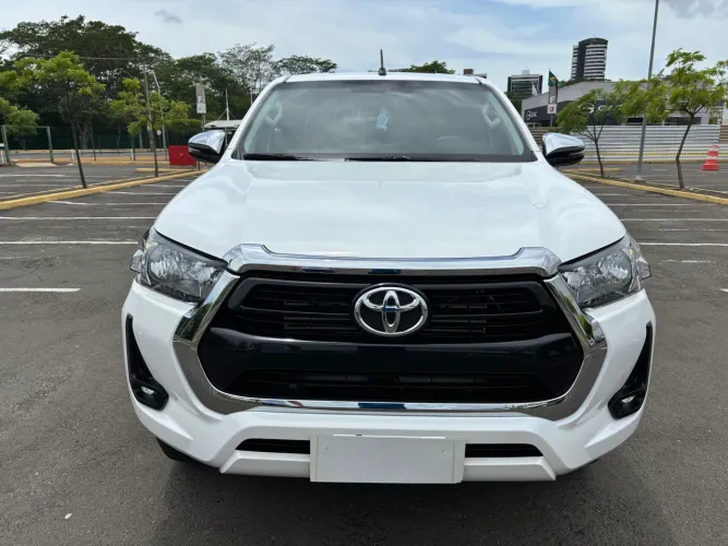 Toyota Hilux CD SRV 4X4 2.8 TDI Diesel Aut. 2022