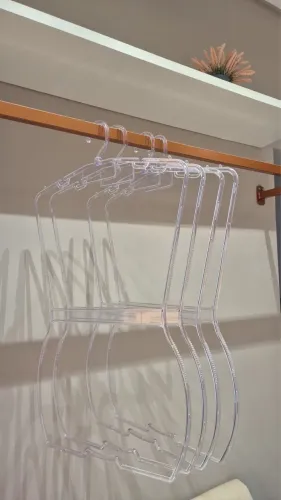 Kit 22 cabides silhueta de acrílico transparente adulto Slim