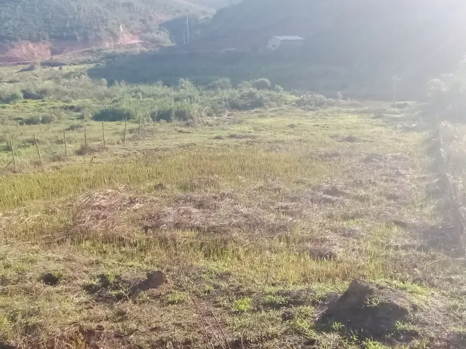 Terreno medindo 1800 metros, por apenas r$ 140.000,00. Ideal para área de lazer/ comercio