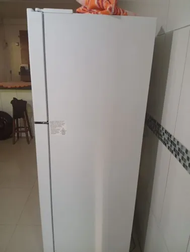 Geladeira midea semi nova